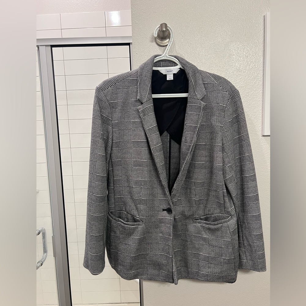 Old Navy Women’s plaid blazer